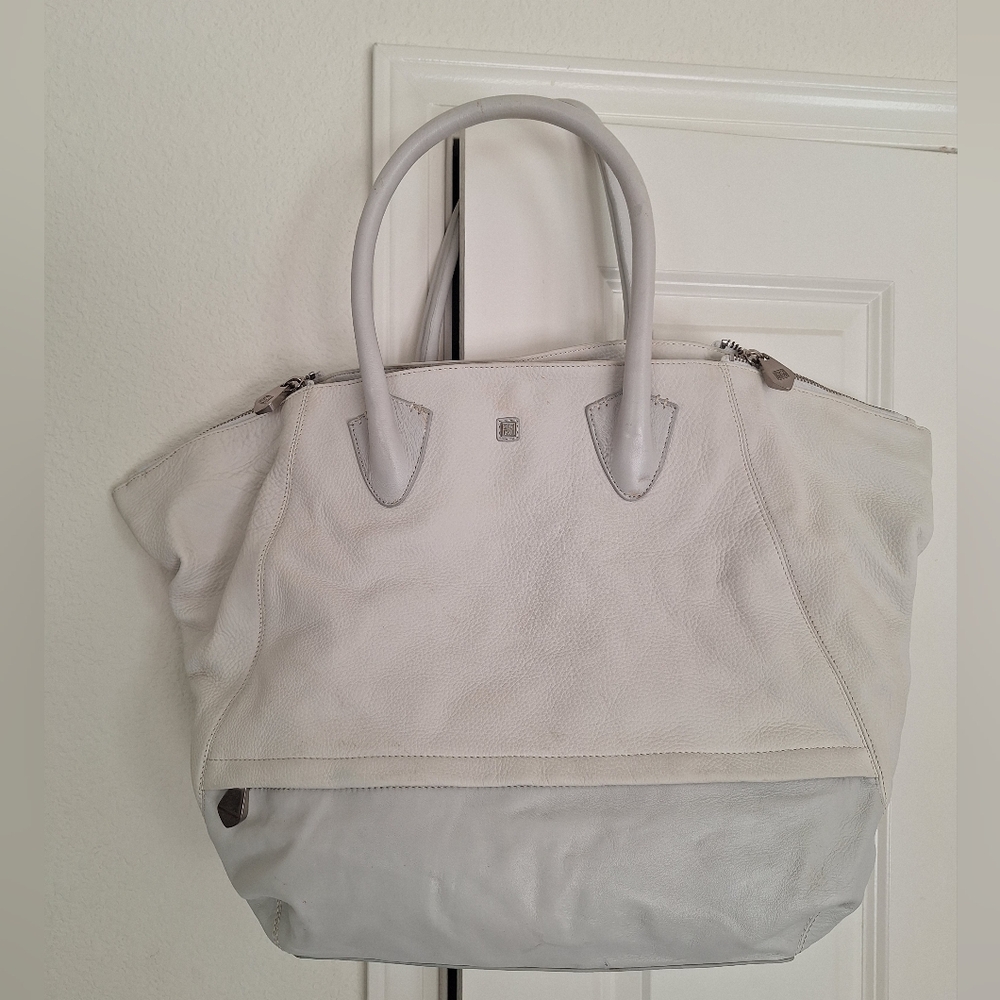 POUR LA VICTOIRE Satchel Purse Handbag White Gray Soft Leather Designer